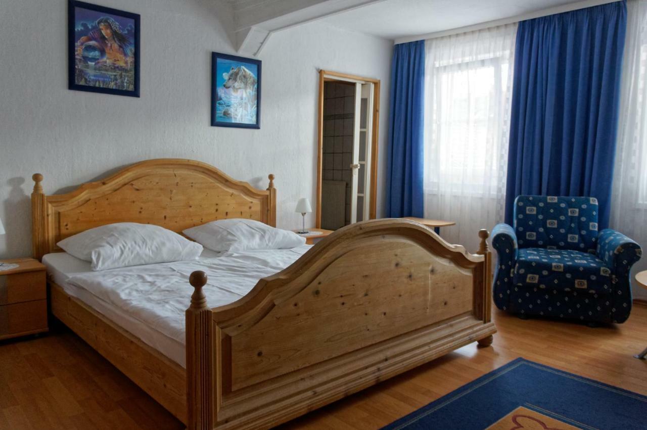 Pension Burger B&B Weibersbrunn Exterior photo